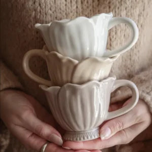 Majas Mugg Blomstra, Sand/Vit/Cloud - Majas Cottage