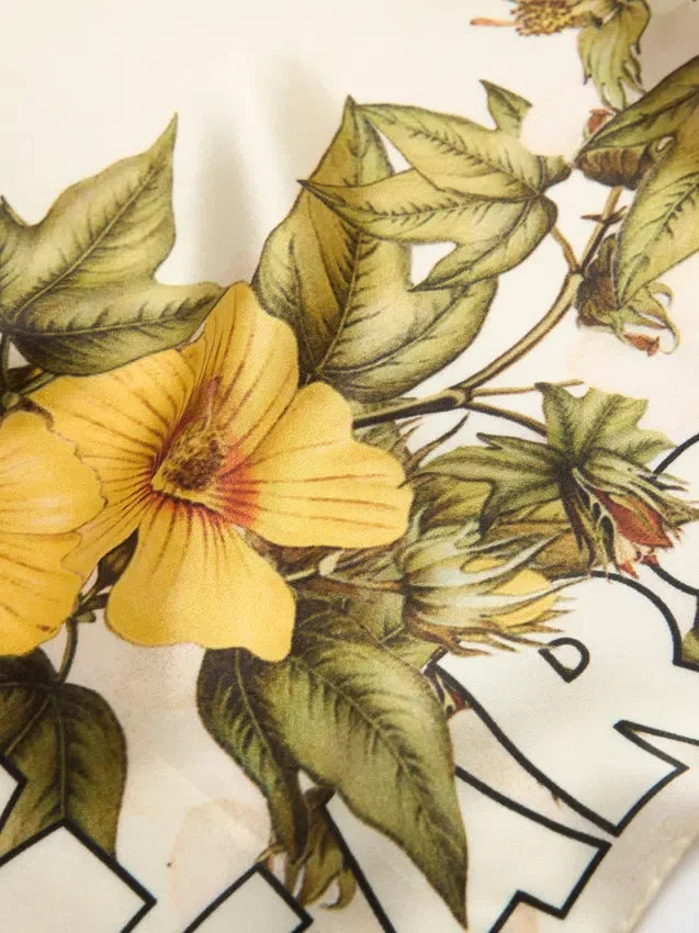 Blommig sidenbandana, krämfärgad - Bild 3