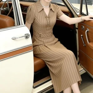 Elegant Midi Klänning Dam - Randig Skjortklänning med Bälte - Vintage Sommarklänning med Kort Ärm - Khaki